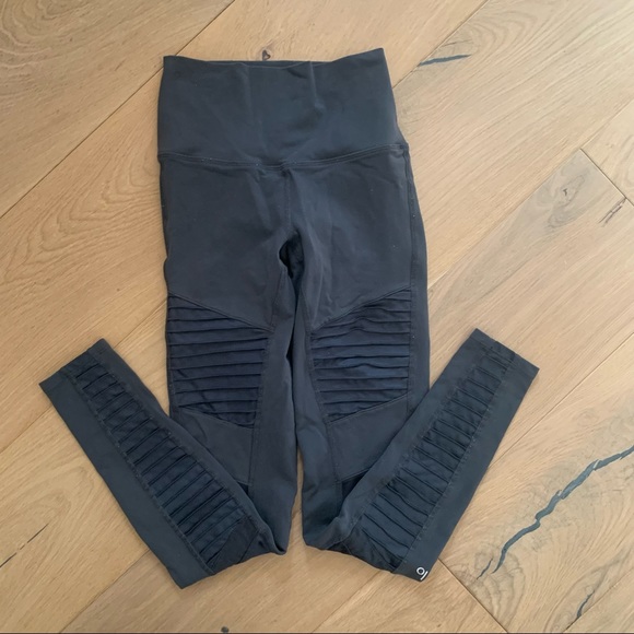 ALO Yoga motto leggings - Picture 2 of 4